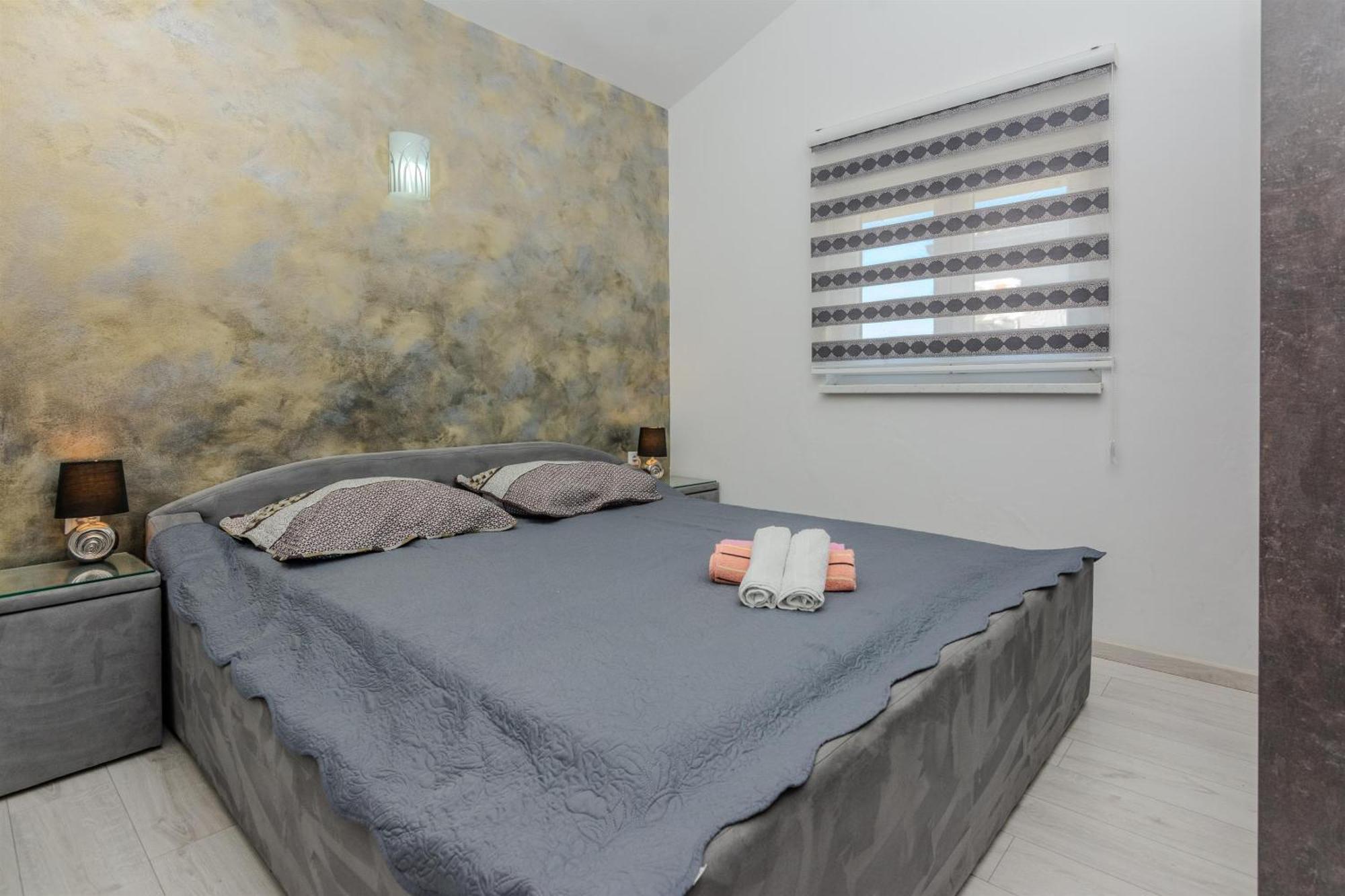 Apartments Lucica Vir Kültér fotó