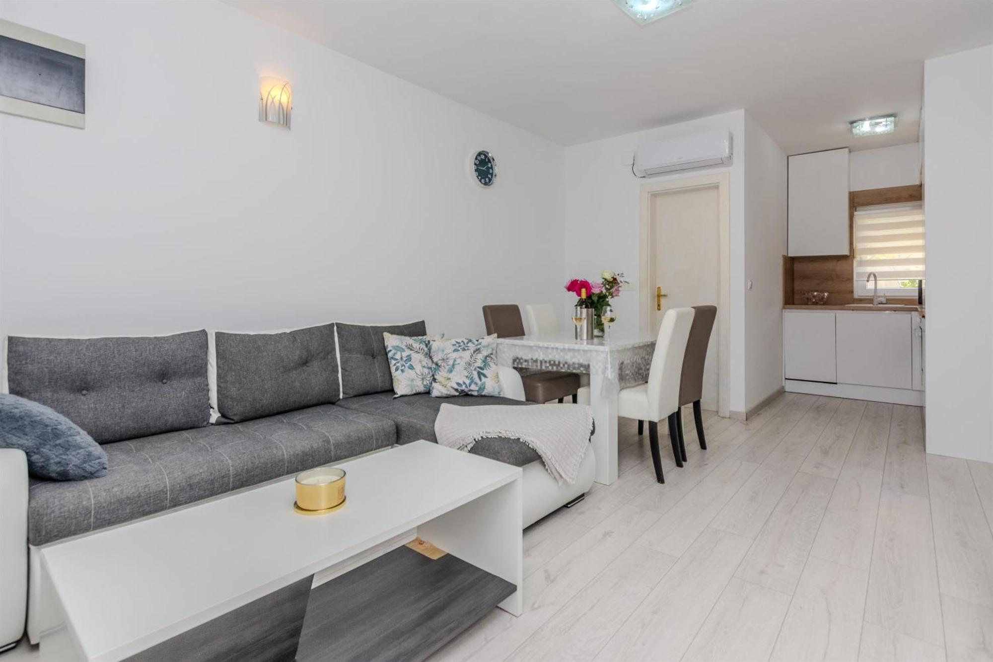 Apartments Lucica Vir Kültér fotó
